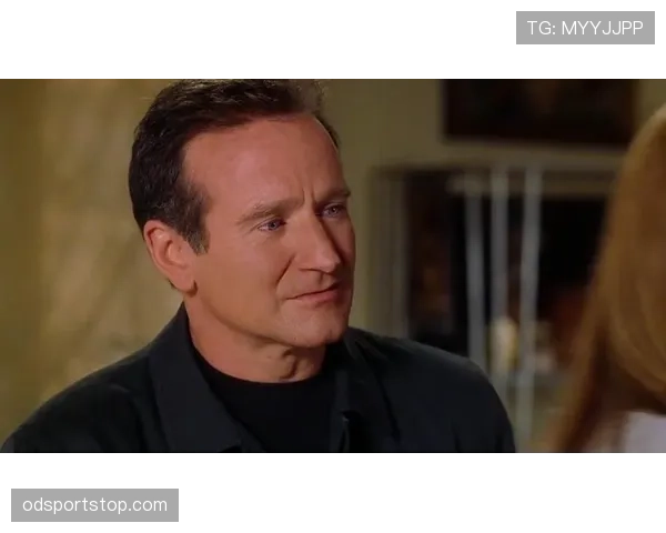 刷到小威廉姆斯家那组生活照——私人飞机停门口、管家随叫随到，像在看豪门剧